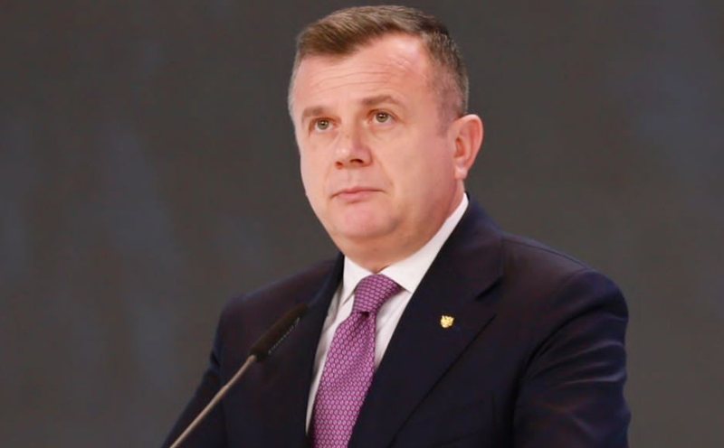 Arrestimi i Gëzim Çelës, reagon ministri Balla: Forca e ligjit do të godasë mbi këdo Arrestimi i Gëzim Çelës, reagon ministri Balla: Forca e ligjit do të godasë mbi këdo