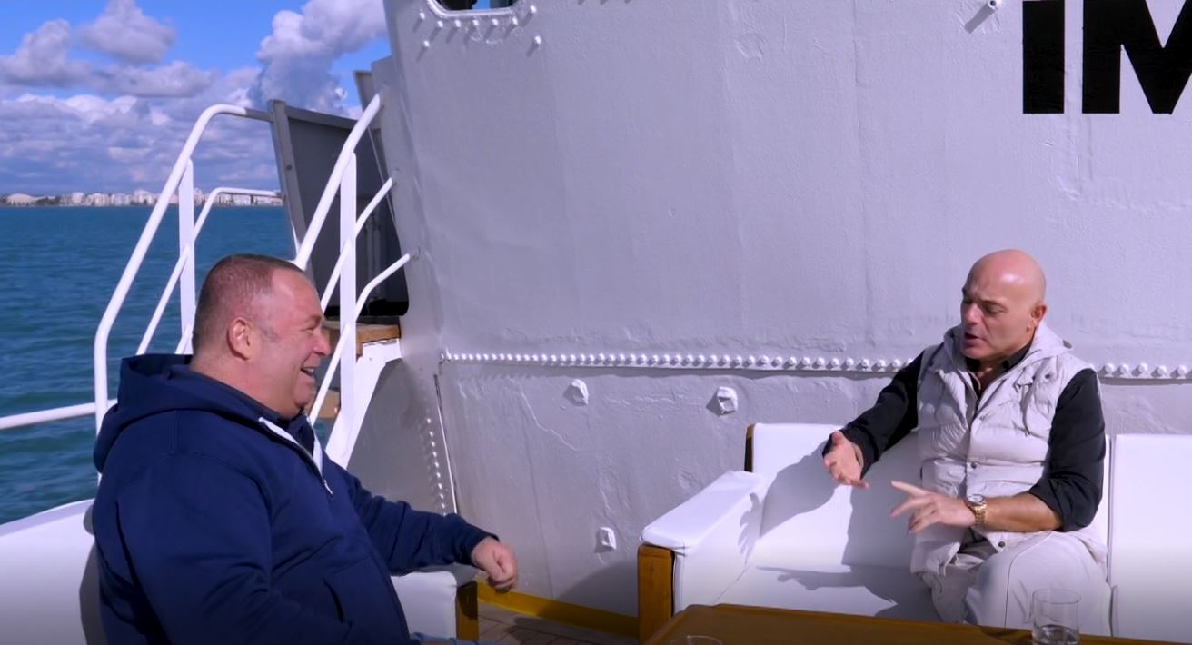 “Jam dashuruar me një myslimane”, Gjergj Luca rrëfen si u njohën prindërit e tij “Jam dashuruar me një myslimane”, Gjergj Luca rrëfen si u njohën prindërit e tij