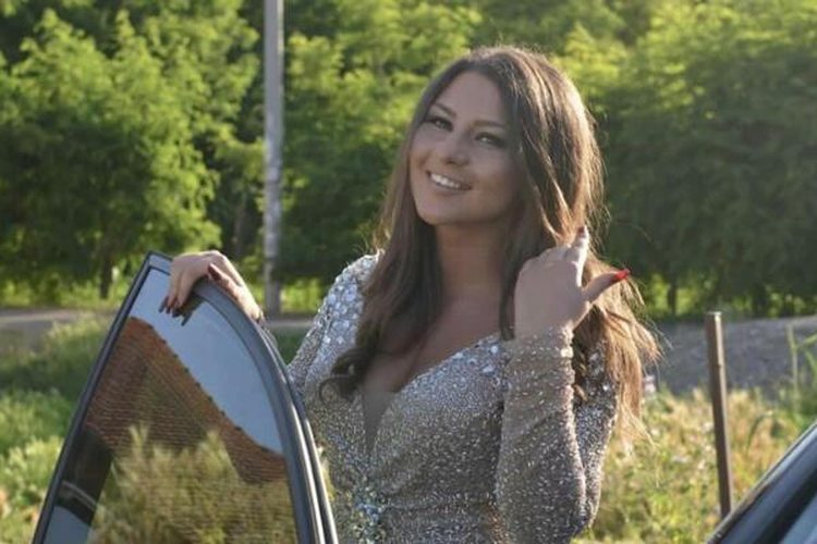 Vdekja misterioze e këngëtares së njohur serbe Vdekja misterioze e këngëtares së njohur serbe