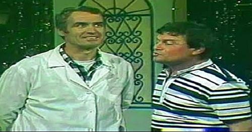 Aktori i madh Agron Hamo, një legjendë e humorit shqiptar e Vlonjat, feston ditën e sotme 72 vjetorin e lindjes Aktori i madh Agron Hamo, një legjendë e humorit shqiptar e Vlonjat, feston ditën e sotme 72 vjetorin e lindjes