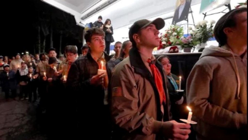 Vrasja e nënës shqiptare dhe 2 fëmijëve në SHBA, miq dhe të afërm bëjnë homazhe: Nesër lamtumira e fundit Vrasja e nënës shqiptare dhe 2 fëmijëve në SHBA, miq dhe të afërm bëjnë homazhe: Nesër lamtumira e fundit