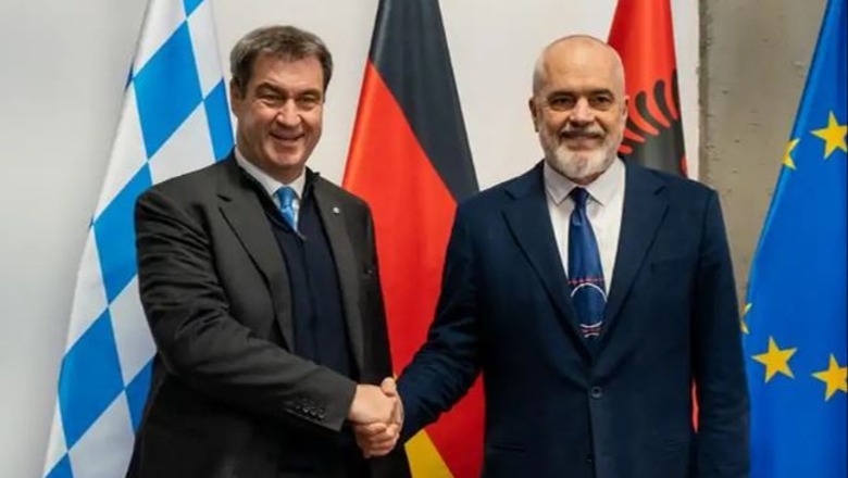 Marrëveshja Rama-Meloni/ Kryeministri i Bavarisë: Kampet e emigrantëve në Shqipëri, një model i mundshëm Marrëveshja Rama-Meloni/ Kryeministri i Bavarisë: Kampet e emigrantëve në Shqipëri, një model i mundshëm