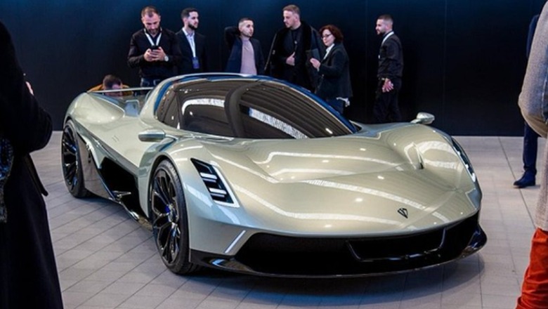 Shqiptari nga Drenasi i lindur në itali prezanton makinën e parë shqiptare “Illyrian TSX” me vlerë deri në 1.7 milion euro Shqiptari nga Drenasi i lindur në itali prezanton makinën e parë shqiptare “Illyrian TSX” me vlerë deri në 1.7 milion euro