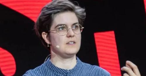 Trashëgoi pasurinë e gjyshes, 31-vjeçarja dhuron 21.5 milion paund! Kërkon 50 persona ta ndihmojnë për shpërndarjen e parave Trashëgoi pasurinë e gjyshes, 31-vjeçarja dhuron 21.5 milion paund! Kërkon 50 persona ta ndihmojnë për shpërndarjen e parave