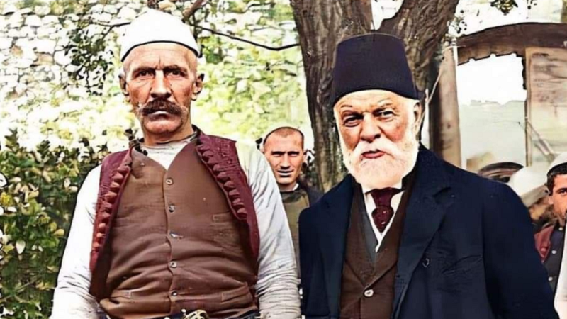 Më 15 janar 1864 lindi Heroii Popullit Isa Boletini (1864-1916), luftëtar e udhëheqës ushtarak popullor Më 15 janar 1864 lindi Heroii Popullit Isa Boletini (1864-1916), luftëtar e udhëheqës ushtarak popullor