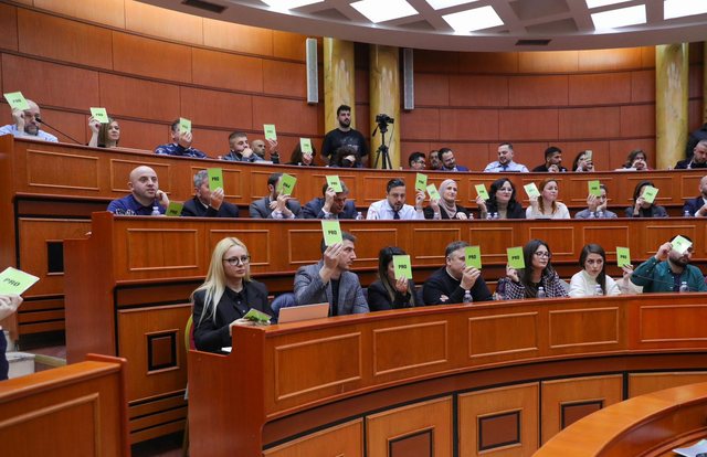 Nga shtatori i vitit tjetër ushqim falas në shkollat e kryeqytetit! Do ndërtohet edhe Qendëra për fëmijët me nevoja të veçanta