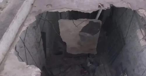 E frikshme! Shembet rruga në qendër të Selanikut, dy të rinjtë përfundojnë brenda gropës së thellë E frikshme! Shembet rruga në qendër të Selanikut, dy të rinjtë përfundojnë brenda gropës së thellë