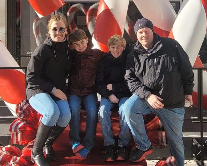 Rreshteri i policisë së Nju Jorkut vret gruan shqiptare, dy fëmijët e më pas veten Rreshteri i policisë së Nju Jorkut vret gruan shqiptare, dy fëmijët e më pas veten