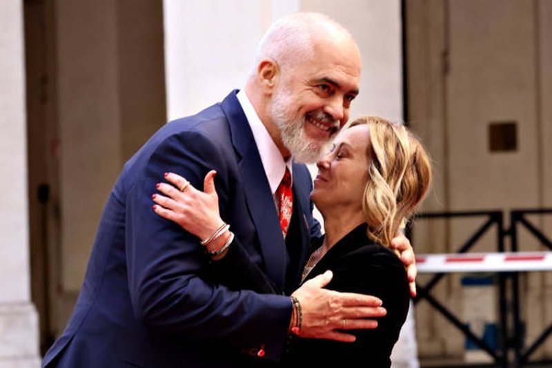 E kemi urgjente! Italia tregon se përse “nxiton”: Ja afati i miratimit të marrëveshja me Shqipërinë për emigrantët E kemi urgjente! Italia tregon se përse “nxiton”: Ja afati i miratimit të marrëveshja me Shqipërinë për emigrantët