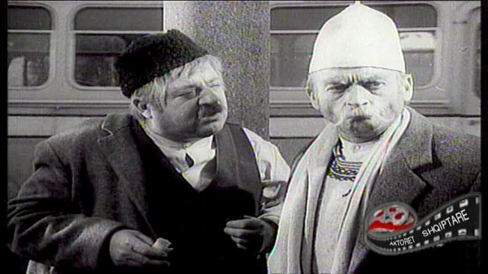 Rrëfimi i “Xha Sulos”: Sa më shikonin gratë në rrugë, më thoshin “ja ky që nuk i do gratë”! Shkatërrimi i “Kinostudios”, krim i rëndë Rrëfimi i “Xha Sulos”: Sa më shikonin gratë në rrugë, më thoshin “ja ky që nuk i do gratë”! Shkatërrimi i “Kinostudios”, krim i rëndë