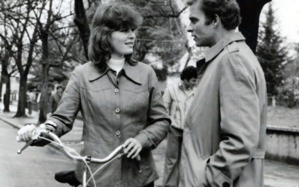 Si ikin vitet! Aktorja dhe këngëtarja e njohur Nertila Koka sot në 58 vjetorin e saj të lindjes Si ikin vitet! Aktorja dhe këngëtarja e njohur Nertila Koka sot në 58 vjetorin e saj të lindjes