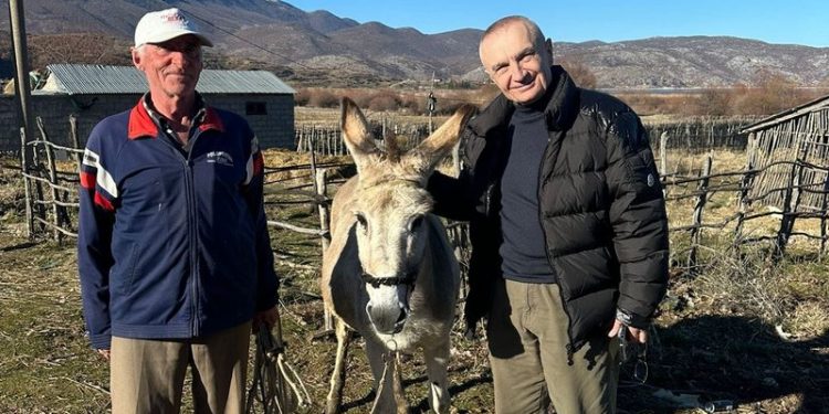 Opozita në duart e Ilir Metës Opozita në duart e Ilir Metës