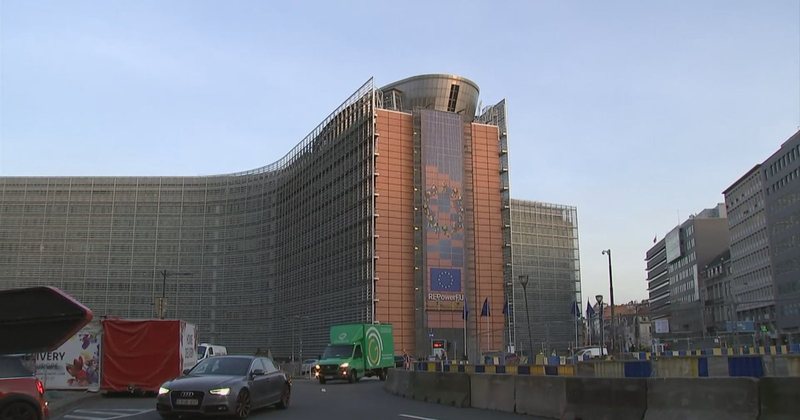 Sanksione të reja për Kosovën! Shpërfillja e kërkesave ndërkombëtare do ketë pasoja për qytetarët e jo për Al-Bin sovranistin Sanksione të reja për Kosovën! Shpërfillja e kërkesave ndërkombëtare do ketë pasoja për qytetarët e jo për Al-Bin sovranistin