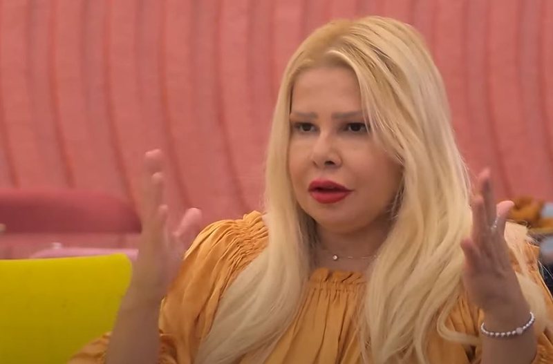 Preferencat e “yllit Meri” të BIG Brother 3 i’a kalojnë edhe ëndrrës: Dua një mashkull të fuqishëm dhe të pasur Preferencat e “yllit Meri” të BIG Brother 3 i’a kalojnë edhe ëndrrës: Dua një mashkull të fuqishëm dhe të pasur