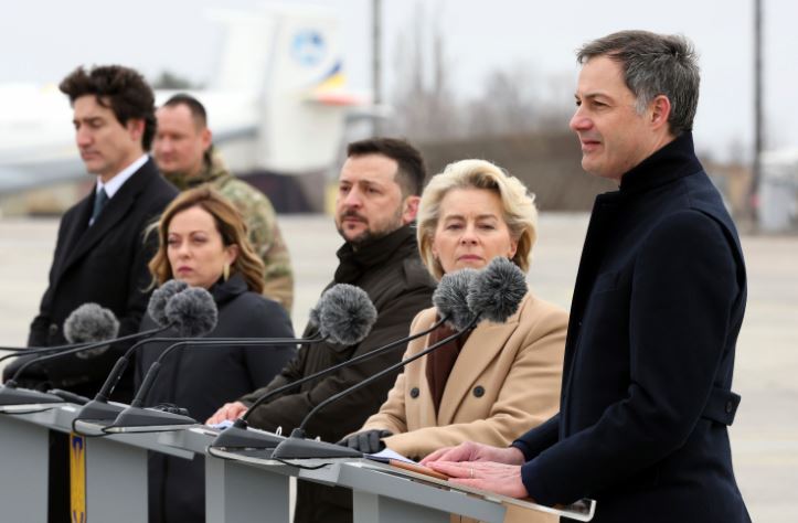 Mbështetje në dy-vjetorin e luftës! Nga Von der Leyen, Meloni e Trudeau, udhëheqësit perëndimorë mblidhen në Kiev Mbështetje në dy-vjetorin e luftës! Nga Von der Leyen, Meloni e Trudeau, udhëheqësit perëndimorë mblidhen në Kiev