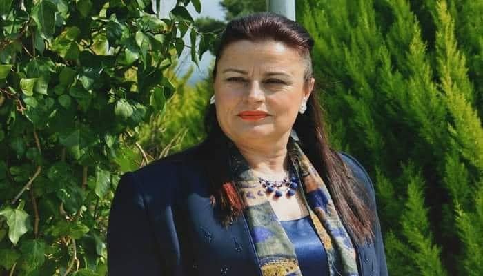 Bijë e Delvinës, aktorja e madhe Hajrie Rondo sot do festonte 73 vjetorin e lindjes Bijë e Delvinës, aktorja e madhe Hajrie Rondo sot do festonte 73 vjetorin e lindjes