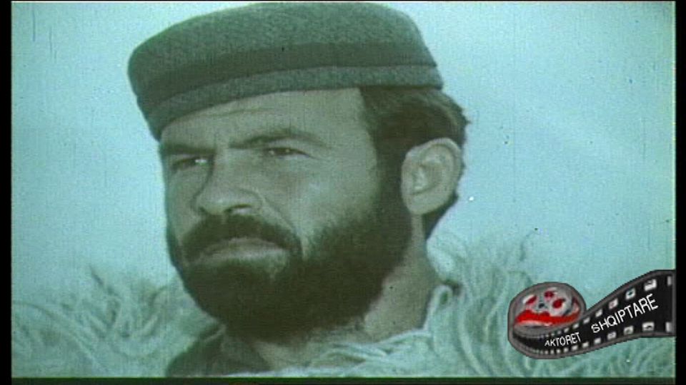 Jeta e aktorit të njohur Nikolla Llambro në skenat greke sot ditën e lindjes larg Shqipërisë!