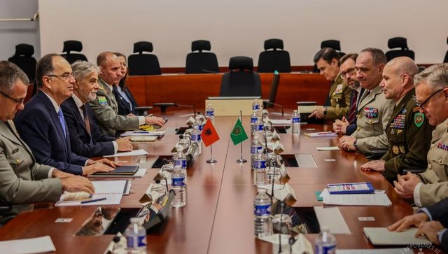 Presidenti Begaj thirret në Komandën Strategjike të NATO-s për Operacionet: Situata në Ballkan, e brishtë! Presidenti Begaj thirret në Komandën Strategjike të NATO-s për Operacionet: Situata në Ballkan, e brishtë!