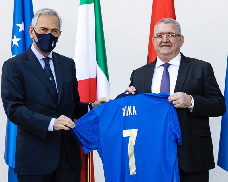 Presidenti i Federatës Italiane të futbollit nën hetim nga Prokuroria për pastrim parash Presidenti i Federatës Italiane të futbollit nën hetim nga Prokuroria për pastrim parash
