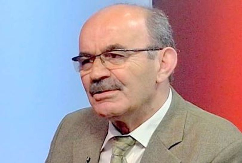 Mandela i Shqipërisë Daut Gumeni: Ja pse Ilir Meta nuk mori pjesë në demostrimin e Foltores me protestues të marrë me qera dhe mashtrimet e Saliut: Enverin prej llamarine e bëri vetë gati për ta rrëzuar diktatura Mandela i Shqipërisë Daut Gumeni: Ja pse Ilir Meta nuk mori pjesë në demostrimin e Foltores me protestues të marrë me qera dhe mashtrimet e Saliut: Enverin prej llamarine e bëri vetë gati për ta rrëzuar diktatura