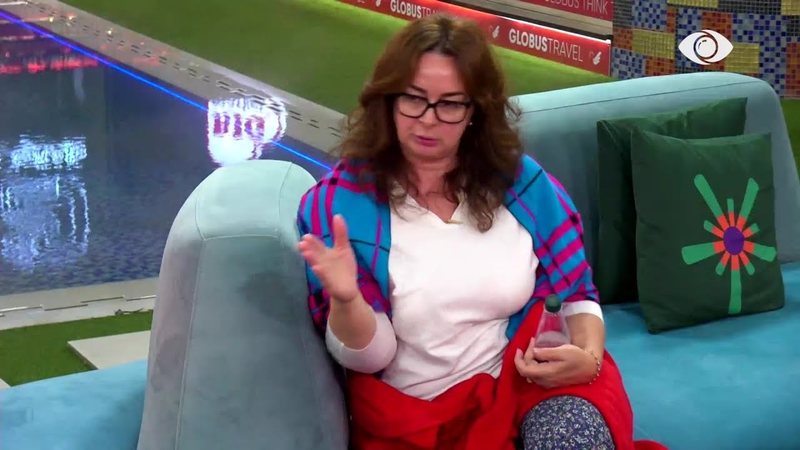 “Më ra bota mbi kokë”! Julia rrëfehet si asnjëherë më parë: Tregon historinë shokuese të abuzimit sek*ual të saj dhe të bijës në Amerikë “Më ra bota mbi kokë”! Julia rrëfehet si asnjëherë më parë: Tregon historinë shokuese të abuzimit sek*ual të saj dhe të bijës në Amerikë