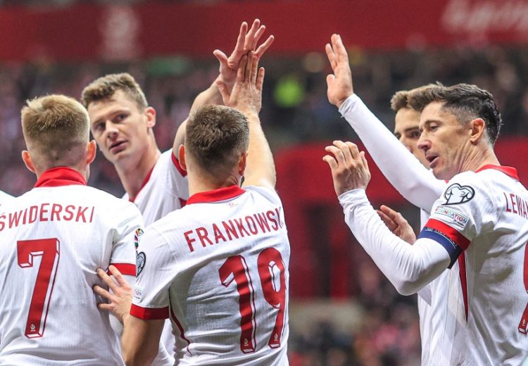 PLAY-OFF/ Ukraina ia del me përmbysje ndaj Bosnjës, 26 gola përcaktuan 3 çiftet finaliste për Euro2024 PLAY-OFF/ Ukraina ia del me përmbysje ndaj Bosnjës, 26 gola përcaktuan 3 çiftet finaliste për Euro2024