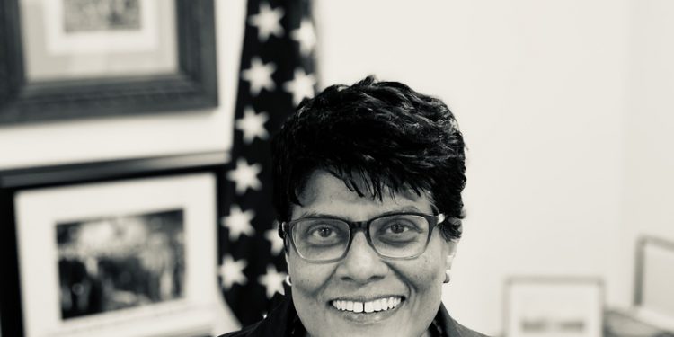 Çfarë është OJQ-ja Këshilli i Ambasadorëve Amerikan pa karrierë (CAA) që entuziasmoi Foltoren! Ja e vërteta e marrë nga shkrimi orgjnali mbi konstatimet e tyre të servirura nga Mal Berisha dhe opozita