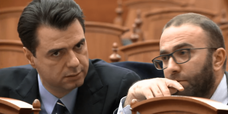 Basha i dënuar për shpifje! A do ketë Bardhi i Foltores fatin e Lulit me akuzat ndaj Olsi Ramës apo do merret i pandehur për kallëzim të rremë me pasoja? Basha i dënuar për shpifje! A do ketë Bardhi i Foltores fatin e Lulit me akuzat ndaj Olsi Ramës apo do merret i pandehur për kallëzim të rremë me pasoja?