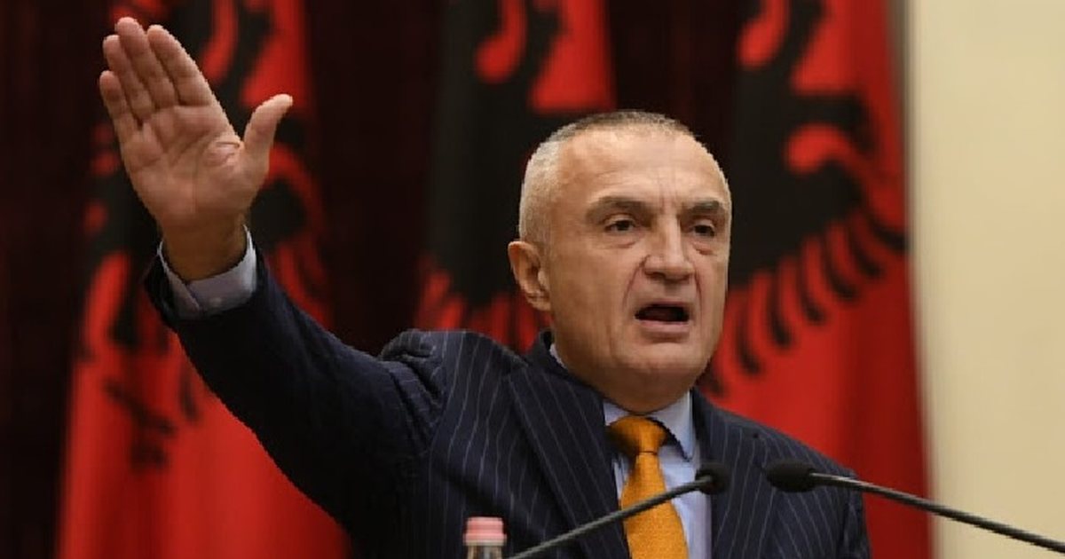 VIDEO/ Ish presidenti i “çartur” sulmon përsëri Dumanin: O legen, o palaço! Gjurmon vjehrrën time, do të marrësh peng familjen time VIDEO/ Ish presidenti i “çartur” sulmon përsëri Dumanin: O legen, o palaço! Gjurmon vjehrrën time, do të marrësh peng familjen time