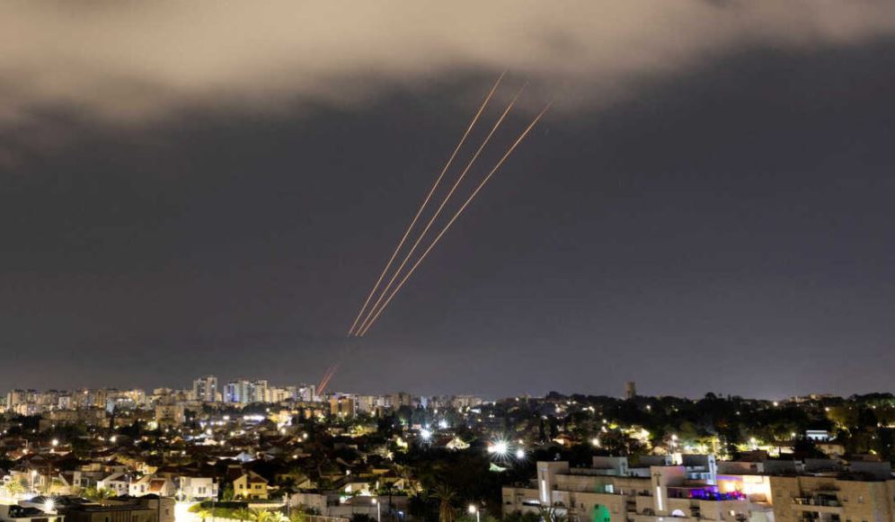 Media amerikane: Raketat e lëshuara nga Izraeli kundër Iranit kanë teknologji për t’iu shmangur radarëve
