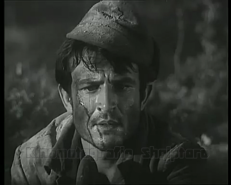 Sot aktori Fitim Makashi feston 80 vjetorin e lindjes dhe ne i urojmë të festojë sa më shumë vite të tjera!