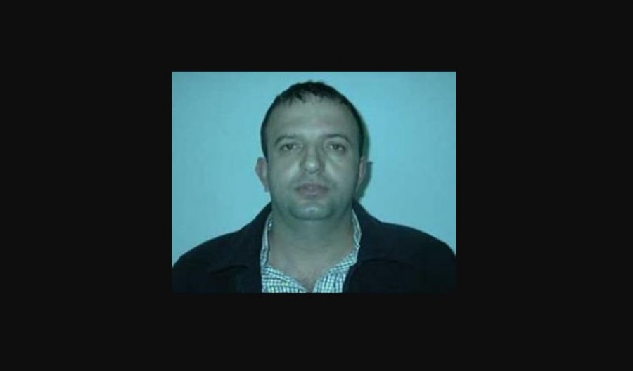 Goditja e grupit që trafikonte emigrantë, ish-kryekomunari i PD në Kashar ndihmonte në regjistrimin në gjendjen civile! Goditja e grupit që trafikonte emigrantë, ish-kryekomunari i PD në Kashar ndihmonte në regjistrimin në gjendjen civile!