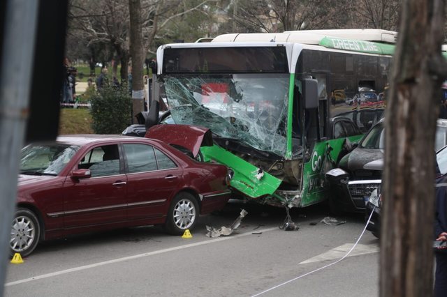 Autobusat e “Green Line” po kthehen në tmerrin e udhëtarëve të linjës urbane, tjetër aksident, 2 gra marrin dëmtime të rënda gjatë manovrave të rrezikshme të shoferit