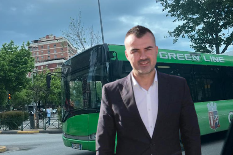 Dritëhijet e Nadir Çaushollit/ Nga mashtrimi me ilaçet tek mashtrimi me autobusët “ekologjik” që të gjithë i kanë frikë Dritëhijet e Nadir Çaushollit/ Nga mashtrimi me ilaçet tek mashtrimi me autobusët “ekologjik” që të gjithë i kanë frikë