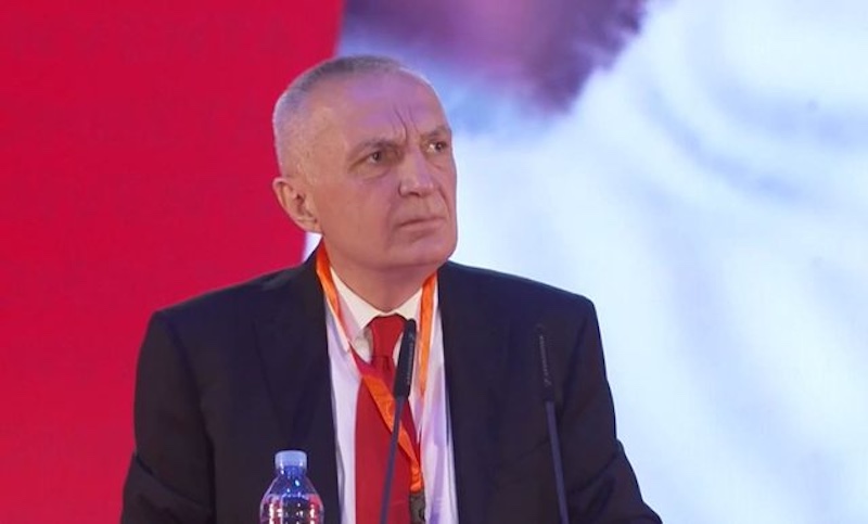 Meta u shpjegon anëtërëve të Konventës së Partisë së Lirisë se Edi Rama nuk është budalla: Thirrini mendjes, nëse do ishte i tillë nuk do të qëndronte 11 vite në pushtet Meta u shpjegon anëtërëve të Konventës së Partisë së Lirisë se Edi Rama nuk është budalla: Thirrini mendjes, nëse do ishte i tillë nuk do të qëndronte 11 vite në pushtet