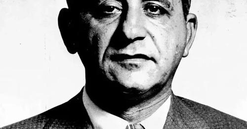 Historia e ndërlikuar e bosit të mafies Sem Xhankana dhe presidentit amerikan Xhon Kenedi, shkëmbenin dhe të dashurat me njëri-tjetrin Historia e ndërlikuar e bosit të mafies Sem Xhankana dhe presidentit amerikan Xhon Kenedi, shkëmbenin dhe të dashurat me njëri-tjetrin