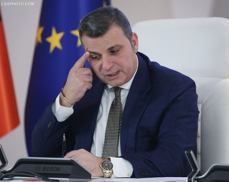 Skema e ‘mashtrimit’ me kreditë çon guvernatorin Sejko në SPAK: Të hetohet për “shpërdorim detyre”! U mashtruan mijëra qytetarë Skema e ‘mashtrimit’ me kreditë çon guvernatorin Sejko në SPAK: Të hetohet për “shpërdorim detyre”! U mashtruan mijëra qytetarë