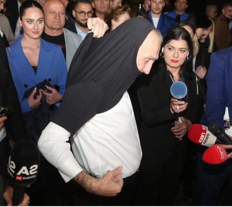 Ilir Meta “hamshor” dixhital dhe PL stallë mbarështimi me broçkulla: I’u tregoj si do ta bëj Shqipërinë me 4 milion banorë plus…6.5 milion!