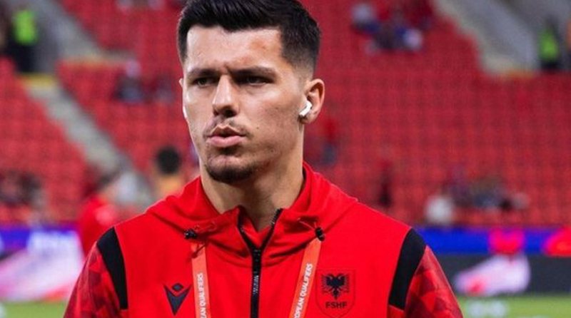 VIDEO/ Kris arma në Gjilan… festë teksa dëgjohet emri i Mirlind Dakut në Kombëtare VIDEO/ Kris arma në Gjilan… festë teksa dëgjohet emri i Mirlind Dakut në Kombëtare