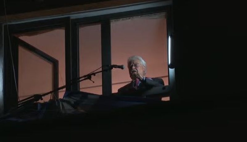 Berisha shkeli sërish arrestin, avokat Beqiri: Eurodeputeti Brook mori 300 mijë euro për të folur në ballkon e Saliut