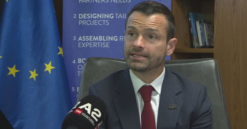 Agjencia franceze e ekspertizës: Franca “do t’i japë një dorë” Shqipërisë në rrugën e vështirë drejt BE Agjencia franceze e ekspertizës: Franca “do t’i japë një dorë” Shqipërisë në rrugën e vështirë drejt BE