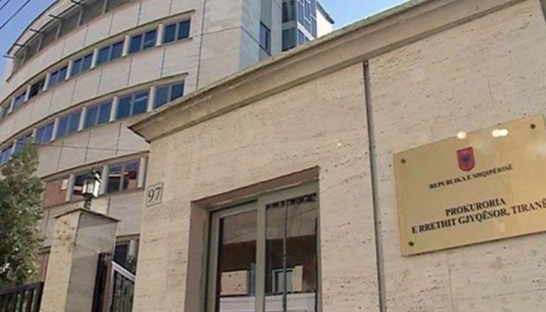 Prokuroria e Tiranës sekuestron llogari bankare në vlerë 10 mln euro të administratorëve të subjekteve financiare ADCA shpk., Final shpk dhe “Micro Credit Albania” sha. Prokuroria e Tiranës sekuestron llogari bankare në vlerë 10 mln euro të administratorëve të subjekteve financiare ADCA shpk., Final shpk dhe “Micro Credit Albania” sha.