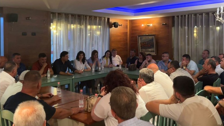 “Shpëtimtari” Basha betohet: Nuk i lëmë demokratët në mëshirën e hallit të Berishës! “Shpëtimtari” Basha betohet: Nuk i lëmë demokratët në mëshirën e hallit të Berishës!