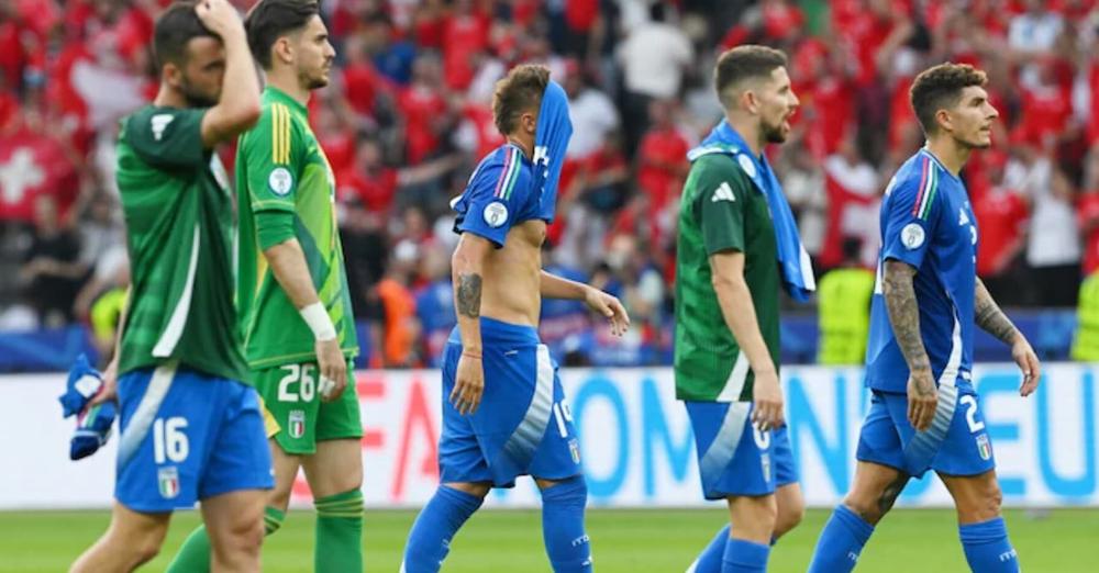 “Katastrofë”! Mediat italiane masakrojnë kombëtaren: “Azzurrët” humbasin fytyrën “Katastrofë”! Mediat italiane masakrojnë kombëtaren: “Azzurrët” humbasin fytyrën