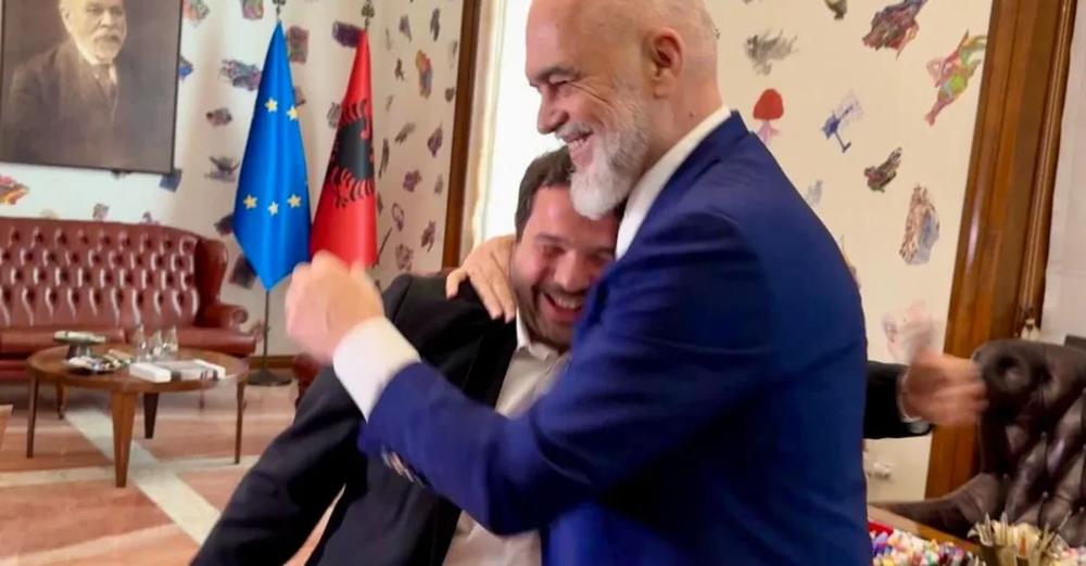 “E dua Giorgion, por më shumë dua të vërtetën”! Rama për intervistën në RAI 3: Dëgjojeni dhe gjykojeni vetë “E dua Giorgion, por më shumë dua të vërtetën”! Rama për intervistën në RAI 3: Dëgjojeni dhe gjykojeni vetë