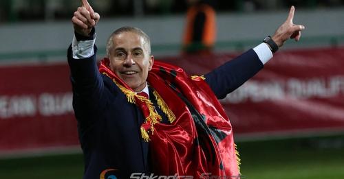 Sylvinho shtyn kontratën! Port-halet ordinere humbën ca klikime nga mashtrimet Sylvinho shtyn kontratën! Port-halet ordinere humbën ca klikime nga mashtrimet