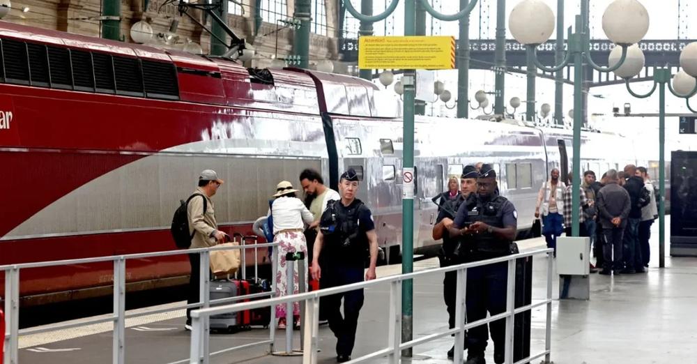 Paralizohet Franca pak para nisjes së Lojërave Olimpike, sulm masiv në rrjetin hekurudhor Paralizohet Franca pak para nisjes së Lojërave Olimpike, sulm masiv në rrjetin hekurudhor