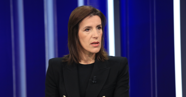 “Prokurorja” Lala hedh “molotovin”: Veliaj nën hetim bashkë me familjarët nga SPAK “Prokurorja” Lala hedh “molotovin”: Veliaj nën hetim bashkë me familjarët nga SPAK