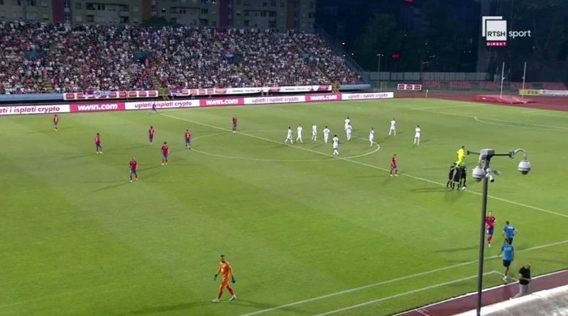 VIDEO-SKANDALI/ Koret anti-shqiptare të serbëve të Bosnjes: Momenti kur Egnatia u largua nga ndeshja dhe detyroi arbitrin të ndalojë thirrjet raciste VIDEO-SKANDALI/ Koret anti-shqiptare të serbëve të Bosnjes: Momenti kur Egnatia u largua nga ndeshja dhe detyroi arbitrin të ndalojë thirrjet raciste