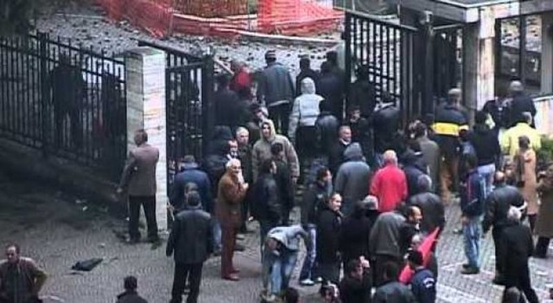 SPAK nis hetimet për 21 Janarin, 36-vjeçari i plagosur nga Garda: Kam 13 vite që kërkoj drejtësi, provat janë në prokurori SPAK nis hetimet për 21 Janarin, 36-vjeçari i plagosur nga Garda: Kam 13 vite që kërkoj drejtësi, provat janë në prokurori